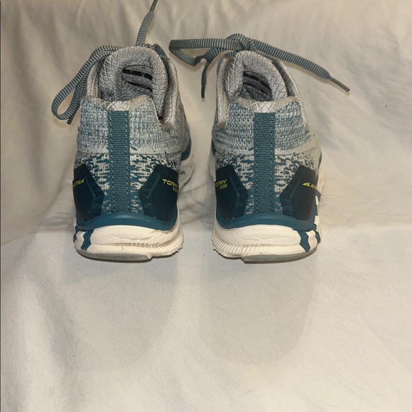 Altra Torin 4 Plush Running Shoe - Picture 3 of 8